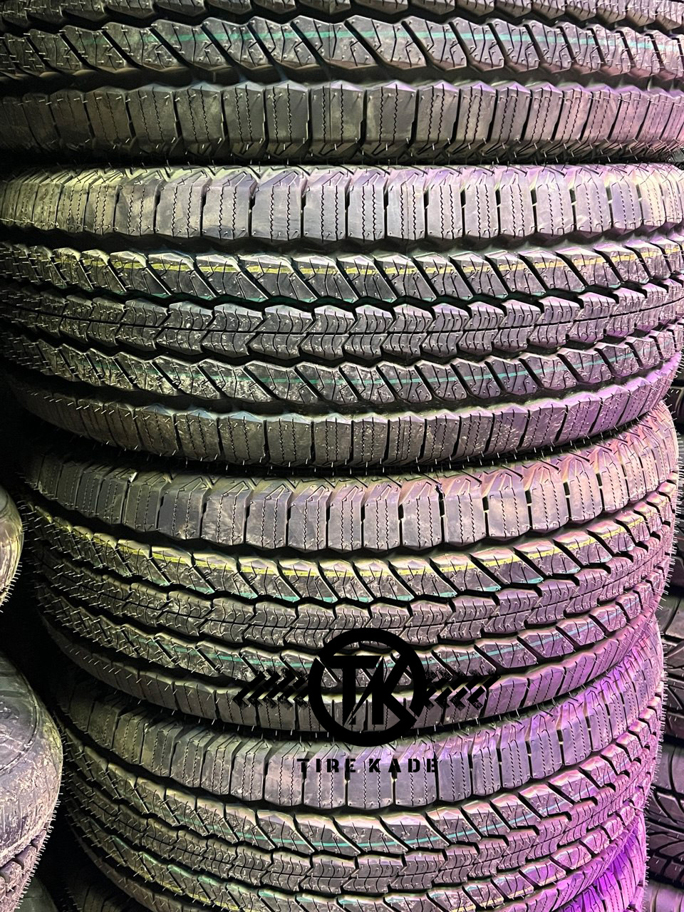 لاستیک 235/60/18 بارز